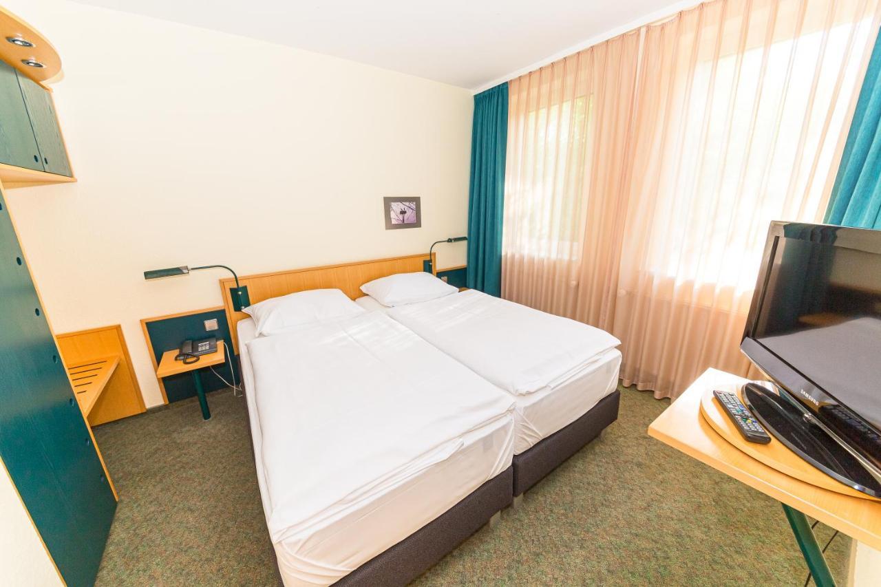 Akzent Parkhotel Trebbin מראה חיצוני תמונה